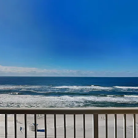 Majestic Beach Towers I 913